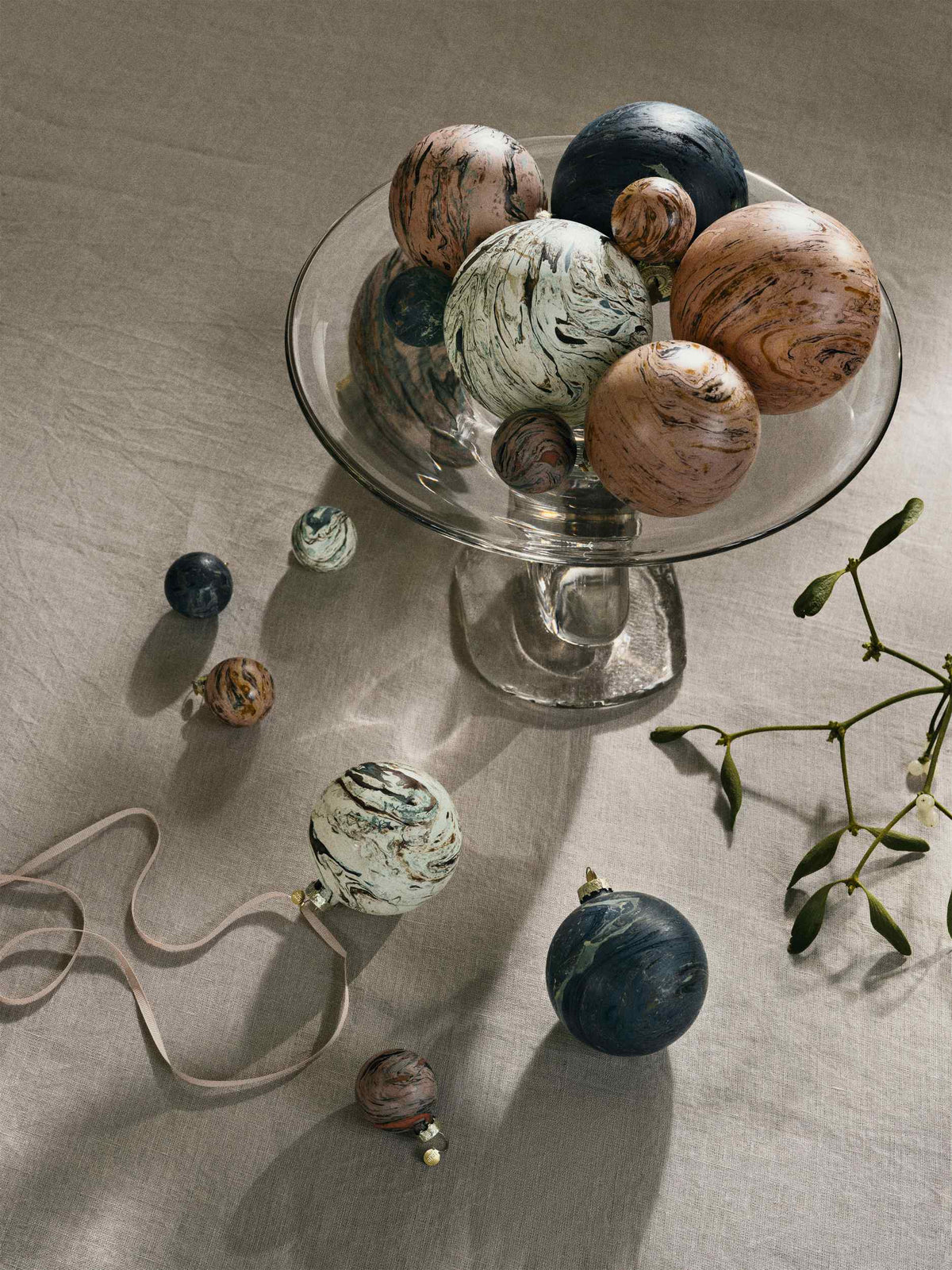 Ferm Living Marble Baubles M joulupallo 4kpl mixed Ferm Living