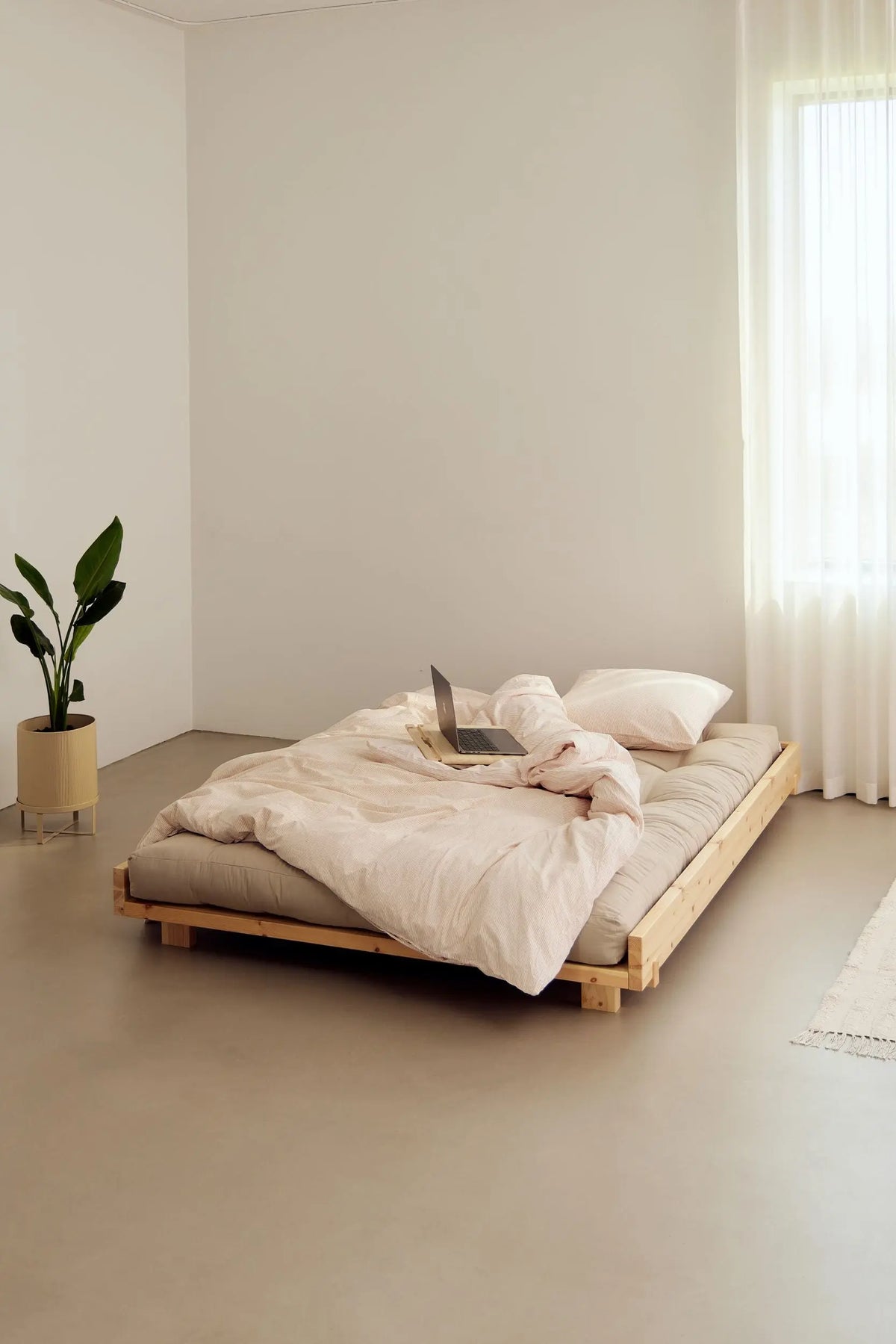 Karup Design Social Bed 140x200 sänkykehikko mänty Karup Design