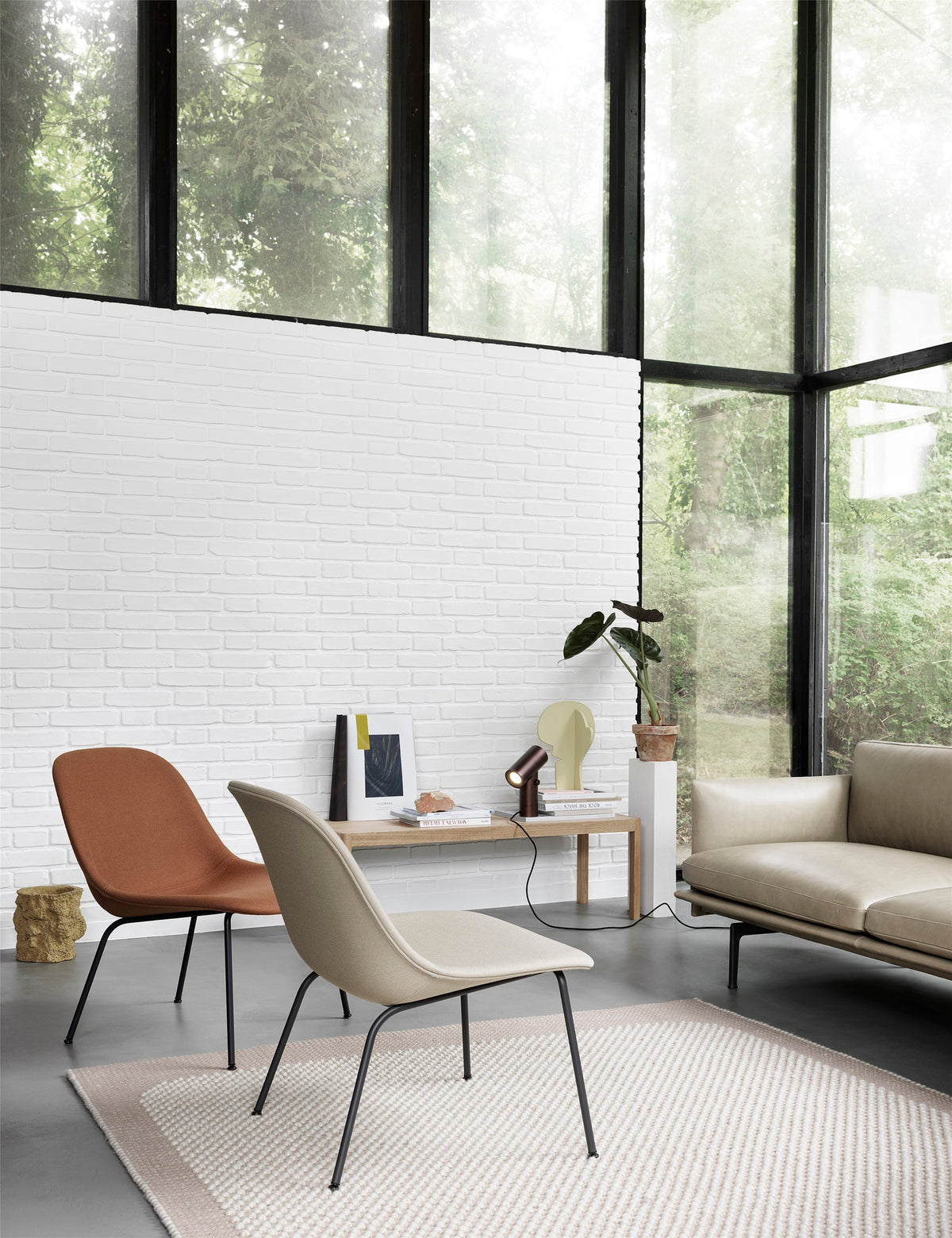 Muuto Fiber lounge tuoli, teräsjalat, musta/Divina 154 Muuto